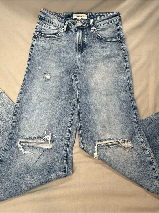 Risen Jeans Denim - Risen High-Rise Distressed Jeans in Light Blue Wash